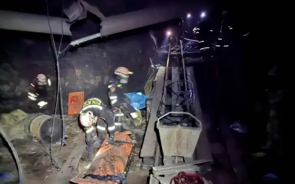 Encuentran muertos a 13 mineros que habían sido secuestrados en Perú