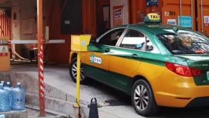 ¿El futuro de los autos eléctricos? China presenta baterías que se cargan en cinco minutos