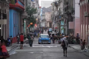 Cuba al borde del colapso económico: deuda impagable y sin inversión
