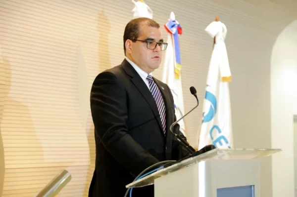 Director médico de Cedimat, Antonio Villegas.