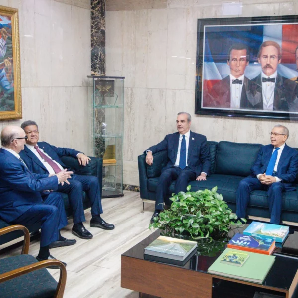 Más allá de la política: líderes dominicanos discuten tema haitiano