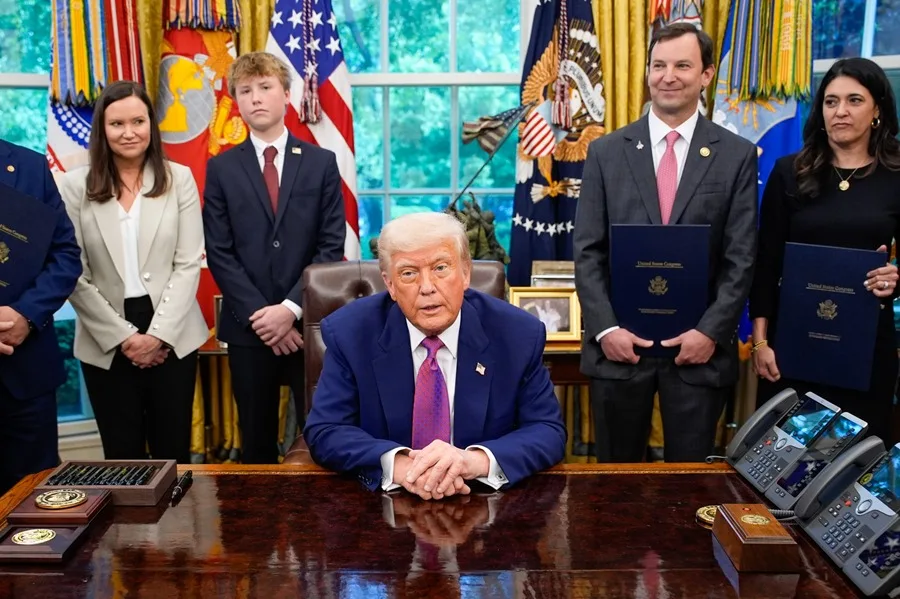 EPA3844-USA-WHITE-HOUSE-TRUMP