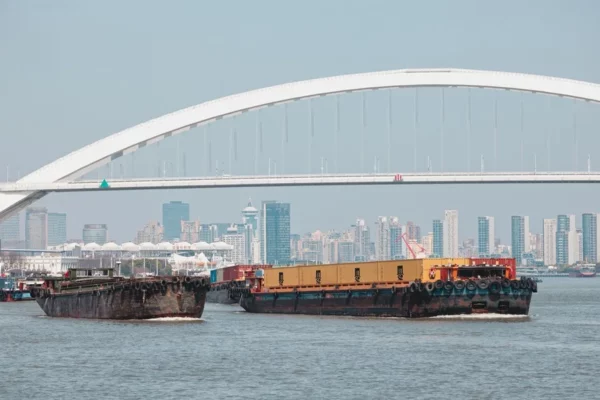 China y EE.UU. activan rebaja de aranceles para aliviar tensiones comerciales