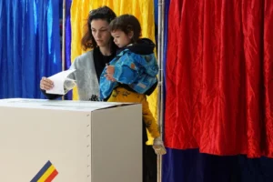 Los rumanos eligen este domingo entre un candidato prorruso y un europeísta