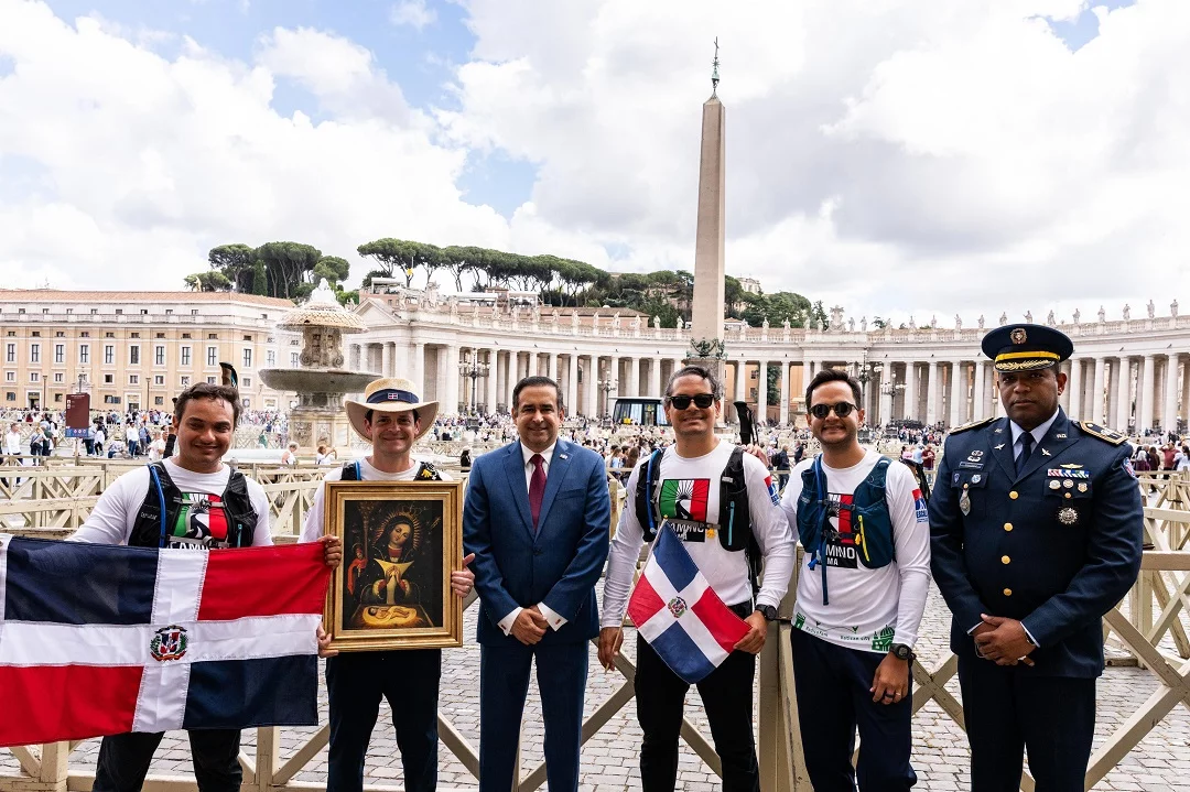 Eliel Jiménez,Manuel Alejandro Grullón Hernández, Edison Santos y Yasser Mármol durante recibimiento en Roma