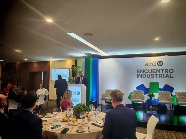 Empresarios en el AIRD