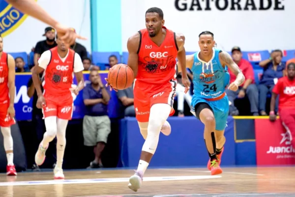 Gerardo Suero vs Titanes