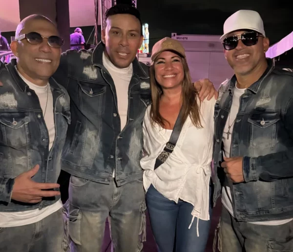 Grupo Manía y Melina León