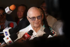 Hipólito Mejía dice país tiene experiencia en regularización de haitianos y llevará propuesta a reunión con expresidentes