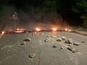 Moradores en Estero Hondo repudian muertes violentas y se envalentonan contra ilegales haitianos