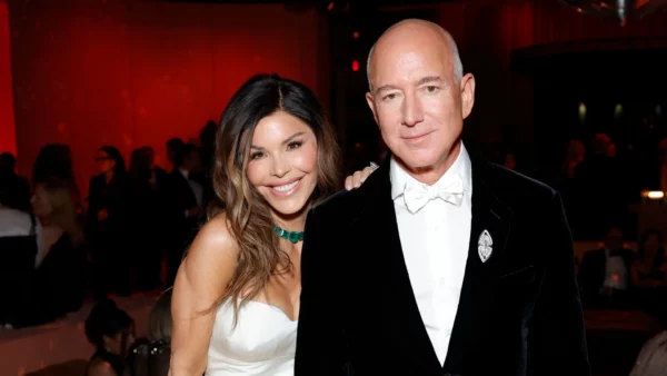 Jeff Bezos blinda su fortuna antes de la boda con Lauren Sánchez con un acuerdo prenupcial sin precedentes