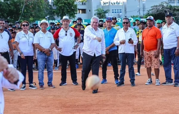 Lanzamiento honor Chilote Llenas