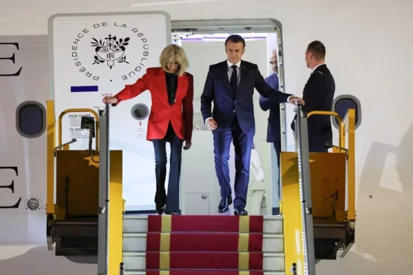 Macron aclara supuesto incidente con su esposa en Vietnam: “Solo era una broma”