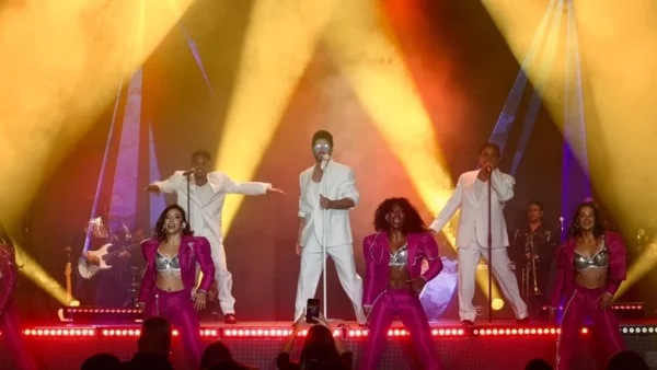 Manny Cruz logran buen show en el Jaragua