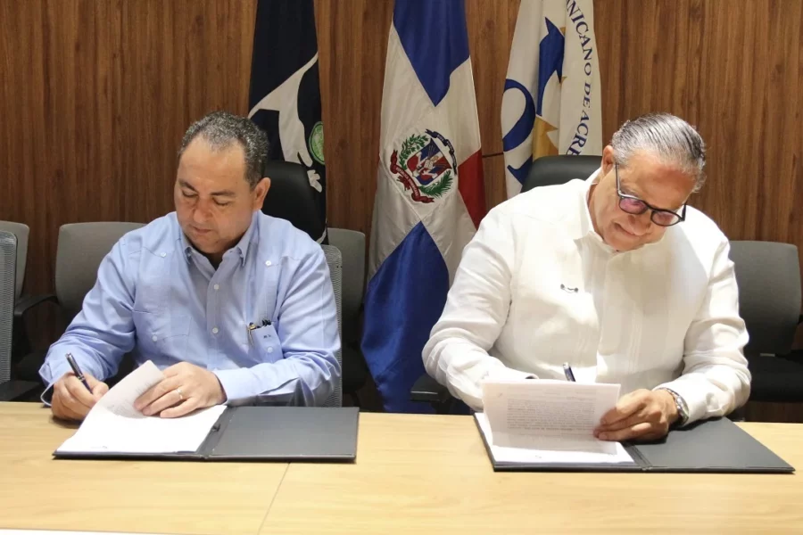 Mario Lama, director del SNS y Ángel David Taveras Digo del ODAC.