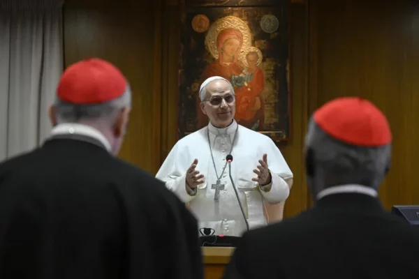 El Papa revela que su nombre se inspira en León XIII y la encíclica 'Rerum novarum