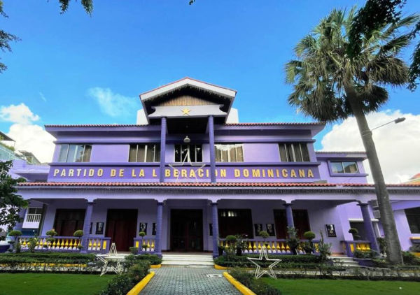 PLD convoca Comité Político; insisten en escoger candidato presidencial