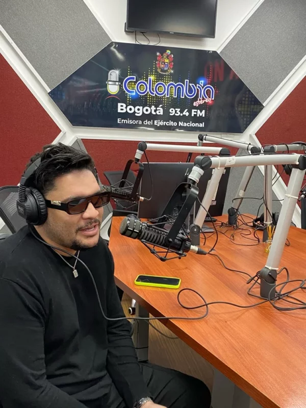 Rafely Rosario llega de colombia y se va de gira a Estados Unidos