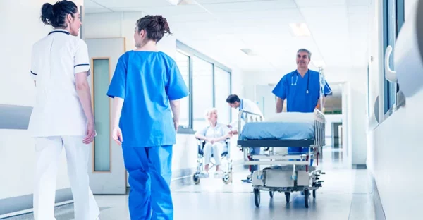 Cada vez es más necesario humanización servicios de salud