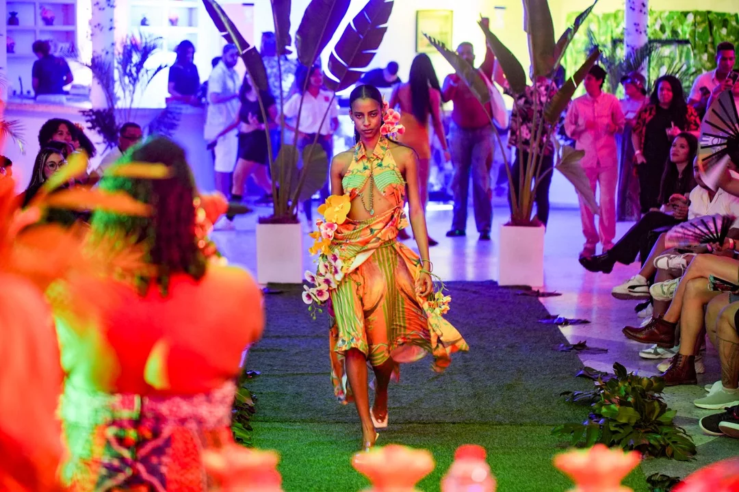 Tropicalia Ball