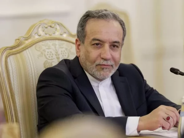 El canciller iraní Abbas Araghchi