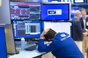 Propuesta de impuesto a remesas en EE.UU. impacta acciones de Western Union