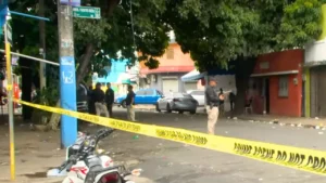 El tiroteo provocó pánico entre los residentes de Villa Consuelo. Fuente externa