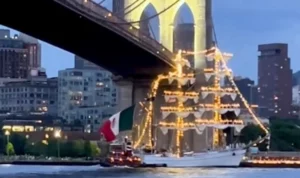 Un buque de la Armada Mexicana chocó con el puente de Brooklyn. Fuente externa