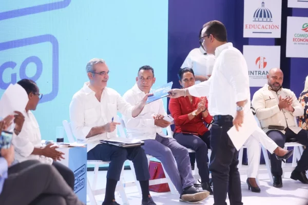 El presidente Luis Abinader encabezó otra edición del Gobierno Contigo en San Cristóbal. Fuente externa