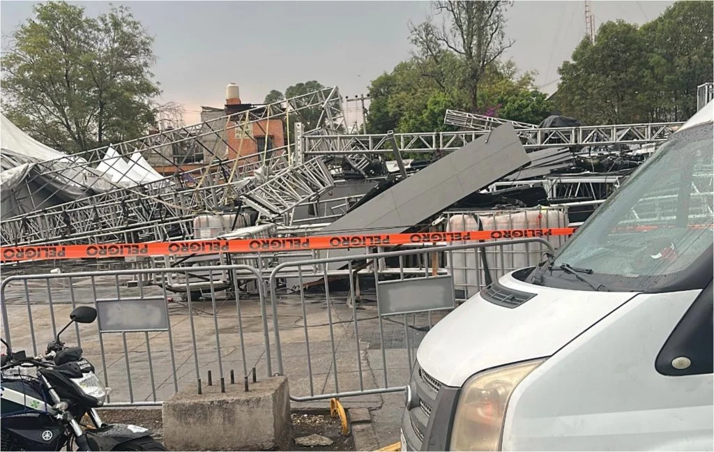 Siete heridos deja el desplome de estructuras previo a un concierto en Ciudad de México