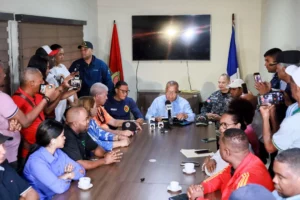 el alcalde Nelson de la Rosa
