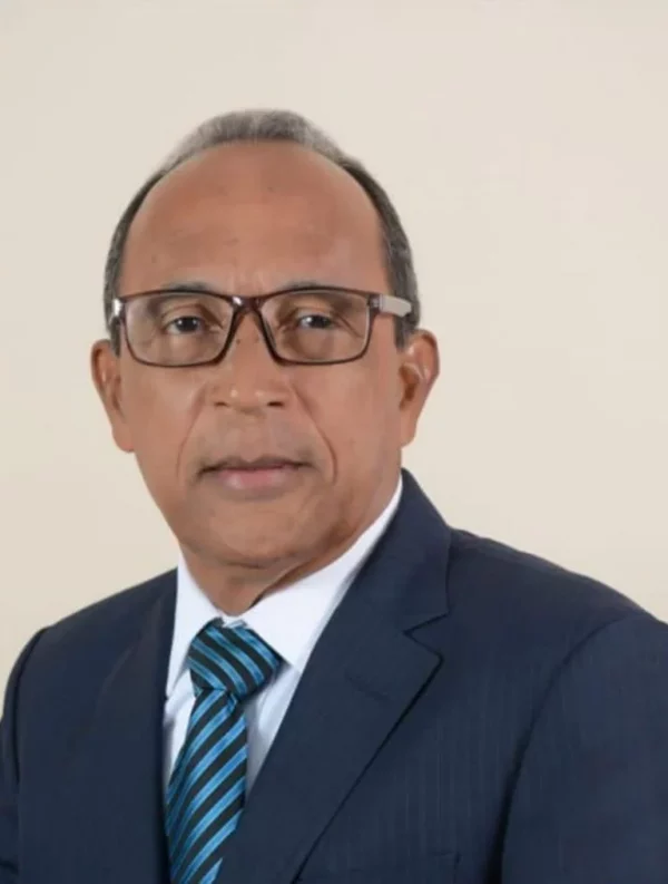 candidato a la presidencia del colegio de economistas