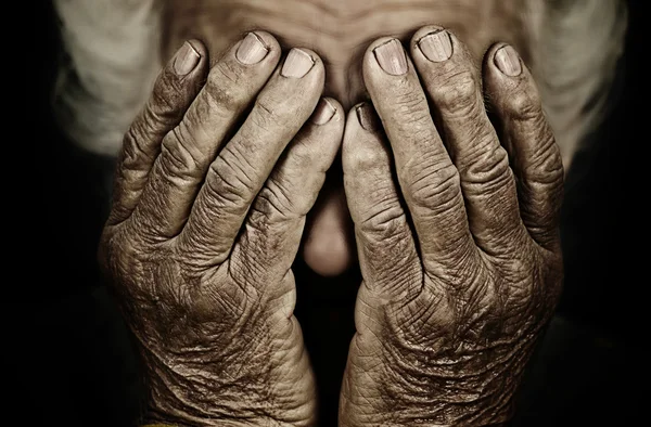 Nieto abusa de su abuela de 87 años: ¿Qué origina la agresión sexual intrafamiliar?