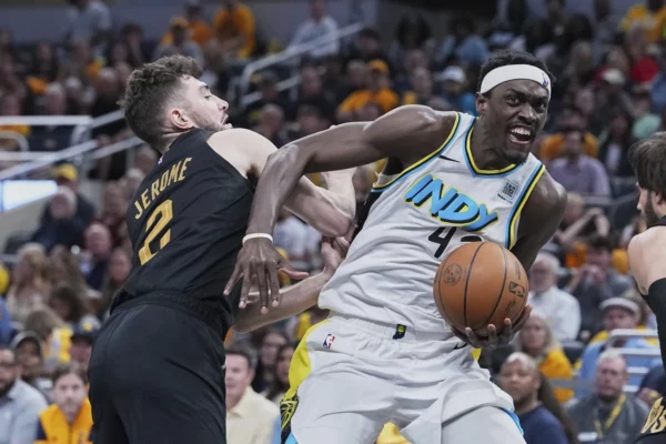 Pascal Siakam fue uno de los líderes del partido. AP