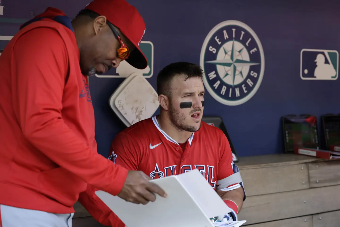 Mike Trout volverá a la lista de lesionados por una contusión ósea en la rodilla izquierda
