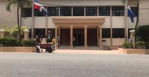 palacio de justicia de Higuey