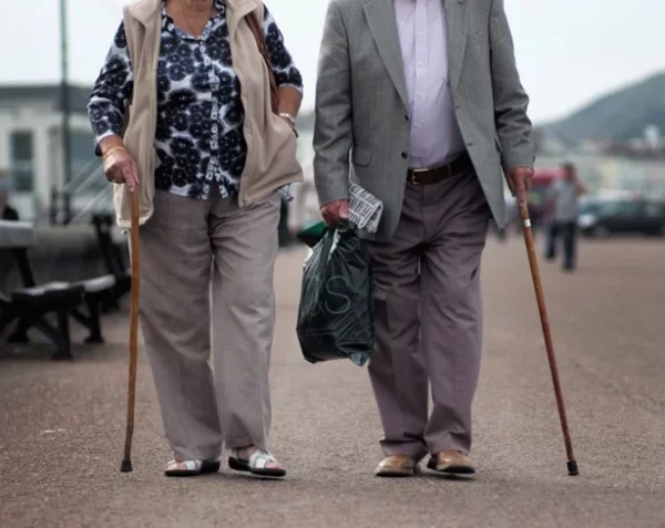 zzzzzzzzzzzzzzzzz Seis de cada 10 envejecientes NYC no tienen ingresos de jubilación_ figuran dominicanos