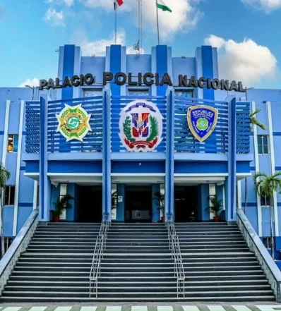 La Policía Nacional informó que investiga a los agentes. La Policía Nacional informó que investiga a los agentes.