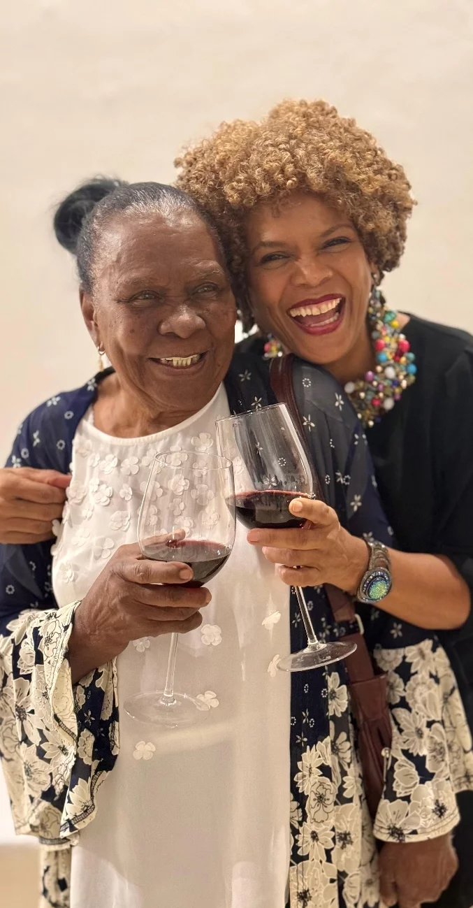 Marivell Contreras junto a su madre Ángela Severino. Marivell Contreras junto a su madre Ángela Severino.