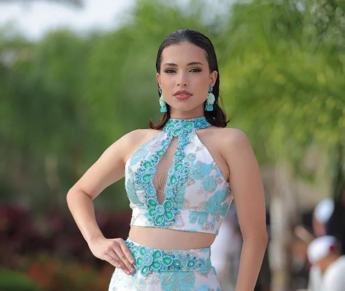 Una de las modelos del Fashion Top Models & Queen’s. Una de las modelos del Fashion Top Models & Queen’s.
