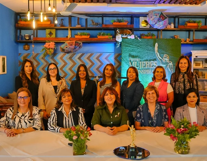 El Consejo del Premio Mujeres que Inspiran 2025. El Consejo del Premio Mujeres que Inspiran 2025.