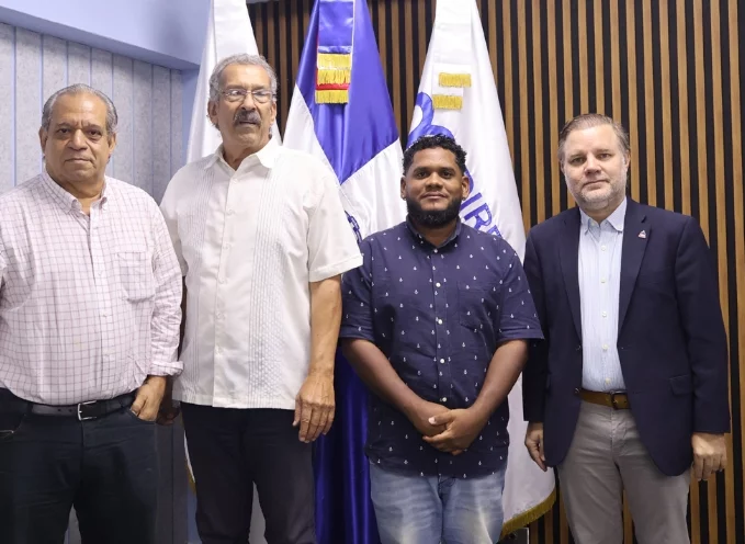 Gabriel Atiles Bidó, José G. Guerrero Sánchez, Edwin Peña y Joan Ferrer.