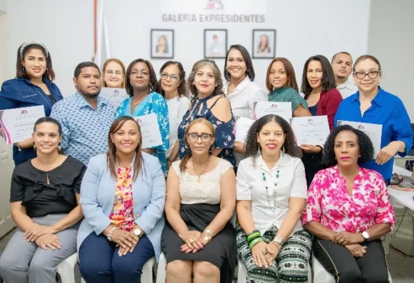 Participantes del curso taller.