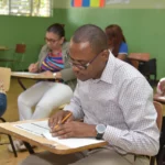 Nueva fase de evaluación acerca a miles de maestros a incentivos económicos