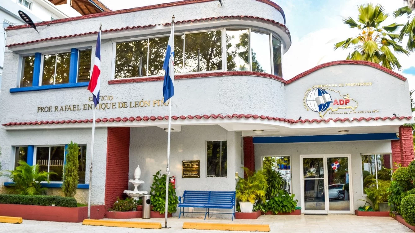 Más del 85 % de docentes evaluados obtiene resultados positivos en la evaluación según la ADP