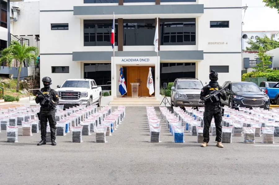 Alijo y vehículos ocupados en SPM