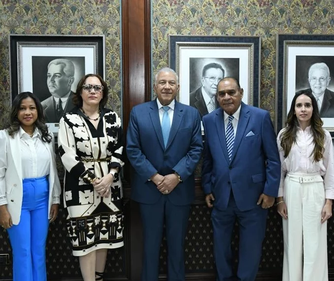 Andrés Bautista y Miguel Franjul de la comisión ejecutiva. Fuente externa Andrés Bautista y Miguel Franjul de la comisión ejecutiva. Fuente externa