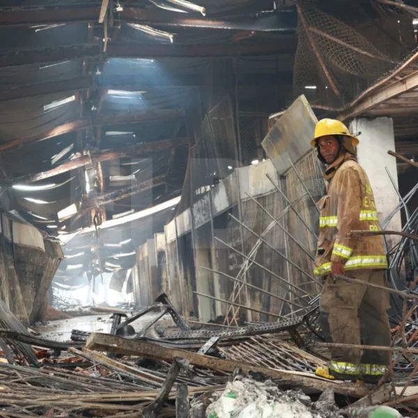 Merca Santo Domingo: Bomberos de La Guáyiga investigan causa del incendio