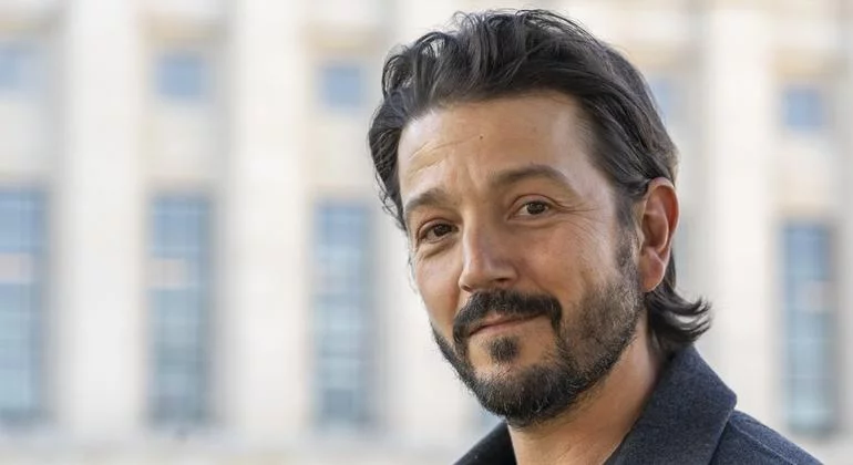 Diego Luna muestra su apoyo a los inmigrantes. Diego Luna muestra su apoyo a los inmigrantes.