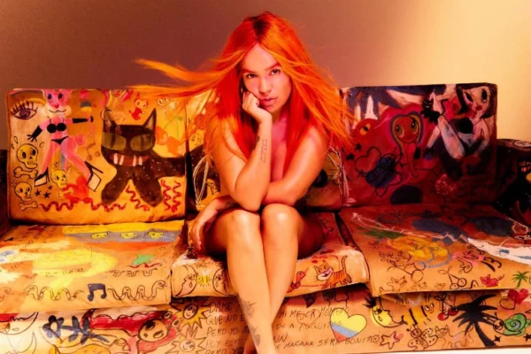 Con ‘Tropicoqueta’, Karol G presentó  su álbum.